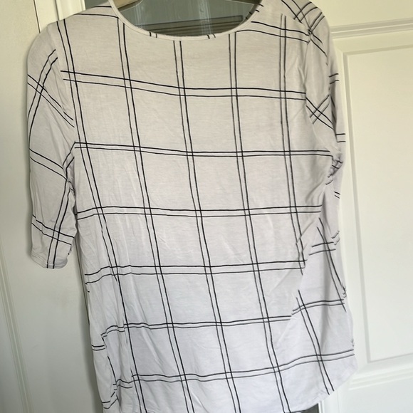 Women’s APT 9 short sleeve size large - Picture 5 of 5